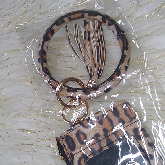 ✨Bracelet Key Ring✨ - Picture 4 of 4